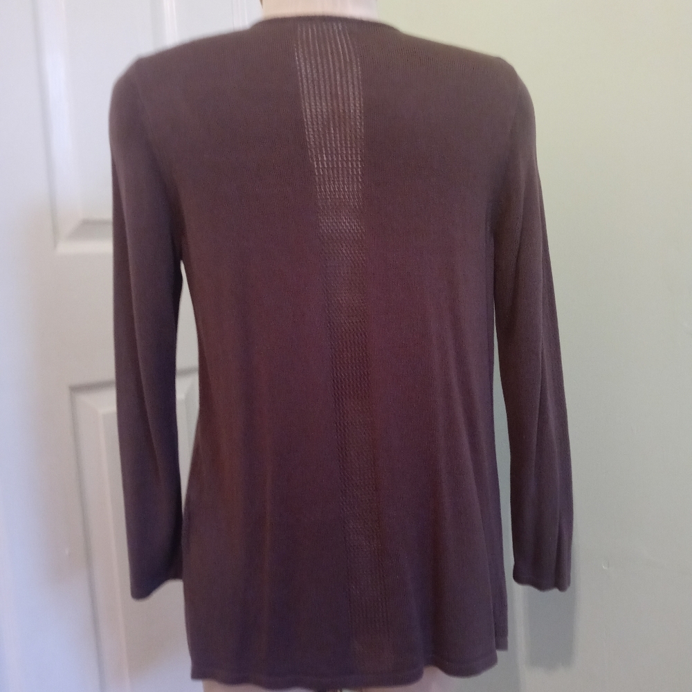 August Silk| Sm. Open front camisole - Picture 4 of 4